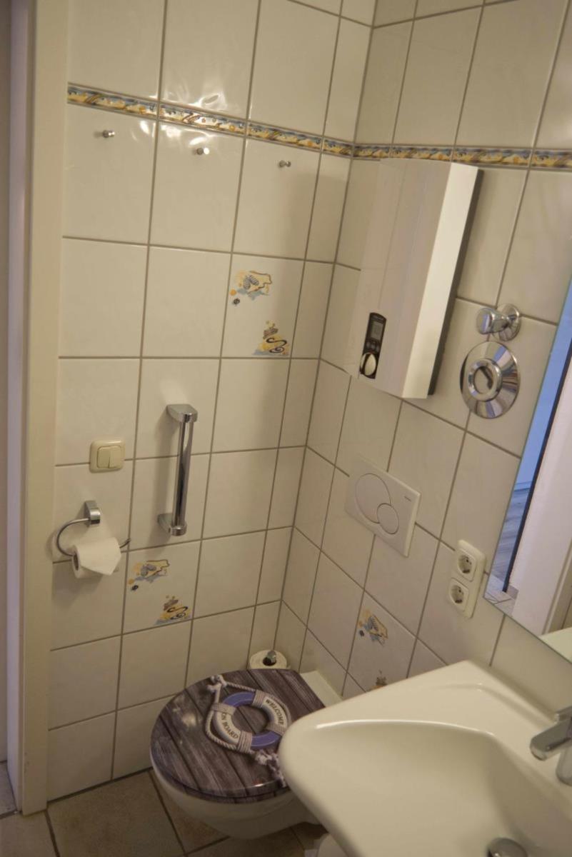 Inselblume 80 - Gemuetliche Ferienwohnung, Blick Auf Die Fehmarnsundbruecke Burgtiefe auf Fehmarn Bagian luar foto