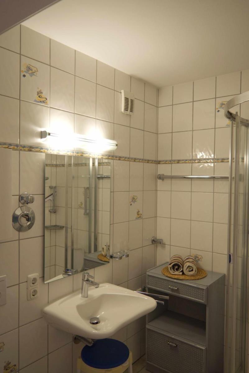 Inselblume 80 - Gemuetliche Ferienwohnung, Blick Auf Die Fehmarnsundbruecke Burgtiefe auf Fehmarn Bagian luar foto