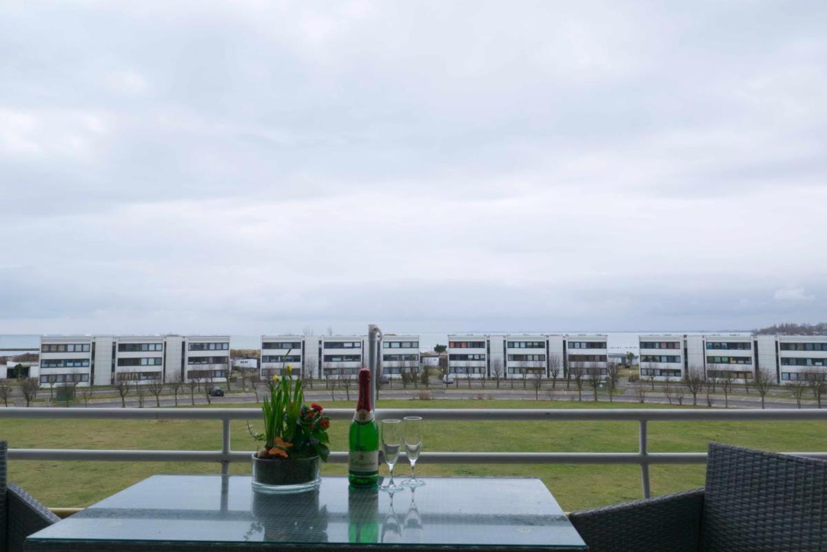 Inselblume 80 - Gemuetliche Ferienwohnung, Blick Auf Die Fehmarnsundbruecke Burgtiefe auf Fehmarn Bagian luar foto